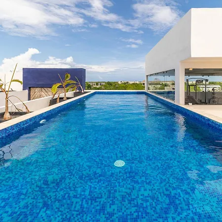 1 Bd Suite With Private Balcony, Rooftop Pool, Gym